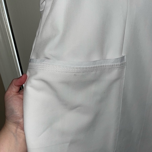 White scrub jacket - Picture 2 of 2